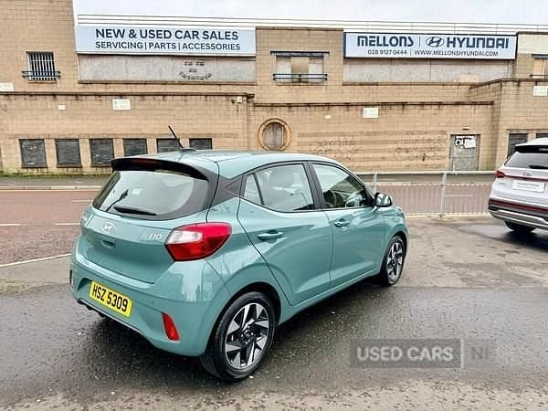 Used Hyundai i10 Advanced 2023 Green Hatchback