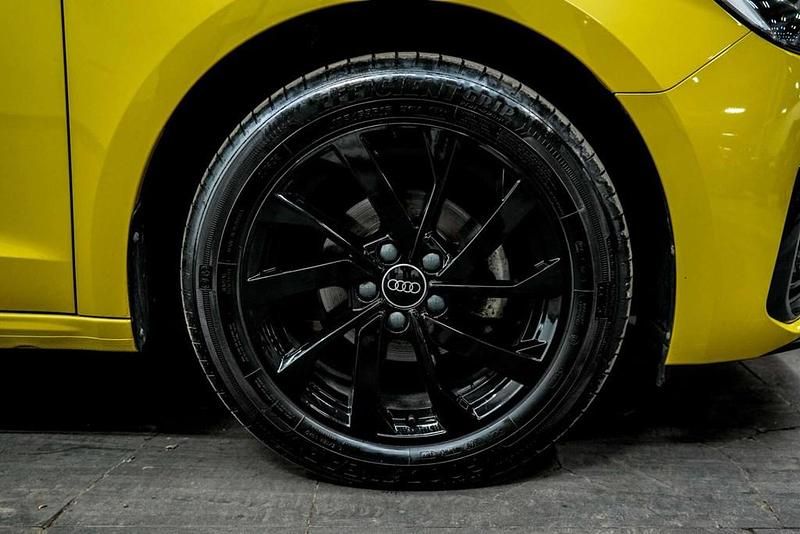 Used Audi A1 Sportback Sport 110 HP (80 kW) 2022 Yellow Hatchback
