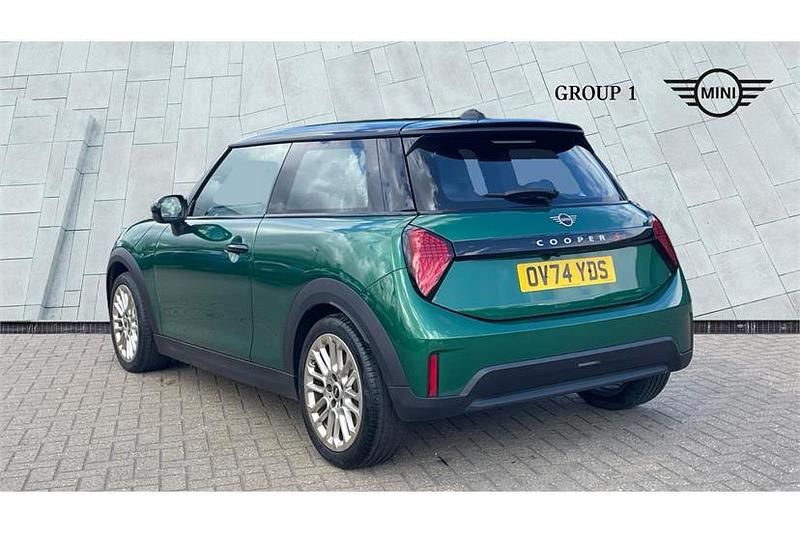 Gebraucht Mini Cooper Exclusive 204 PS (150 kW) 2024 Grün Kleinwagen