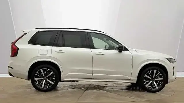 Used Volvo XC90 Plus 455 HP (334 kW) 2025 White SUV