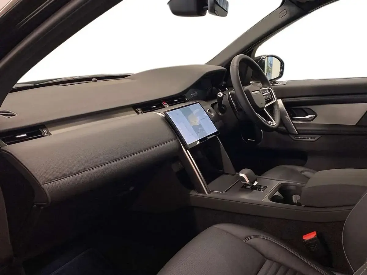 Used Land Rover Discovery Sport SE Dynamic 2026 Black SUV