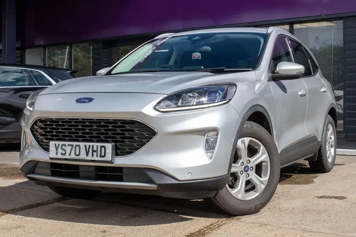 Used Ford Kuga Zetec 120 HP (88 kW) 2020 Silver SUV