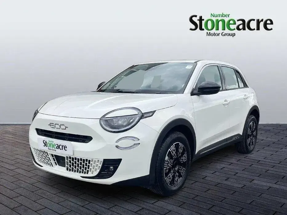 New Fiat 600 136 HP (100 kW) 2025 White SUV