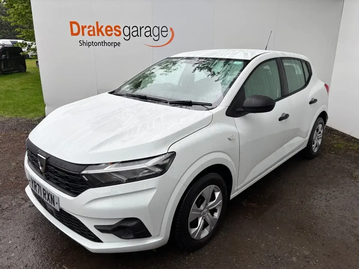 Used Dacia Sandero Essentiel 2021 White Hatchback