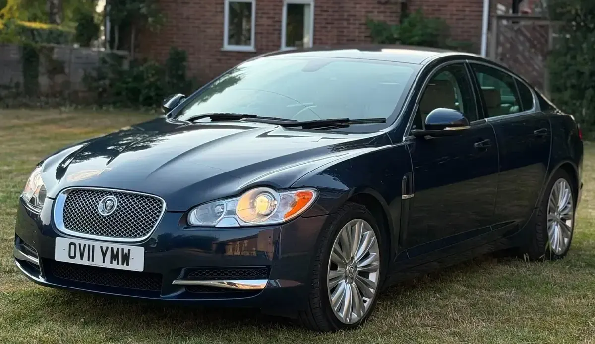Used Jaguar XF Premium Luxury 2011 Blue Sedan