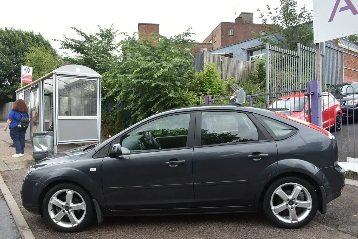Used Ford Focus Zetec 2007 Grey Hatchback