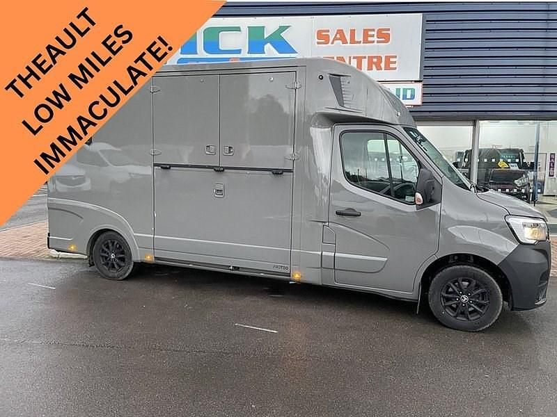 Used Renault Master 161 HP (118 kW) 2023 Grey Cabriolet