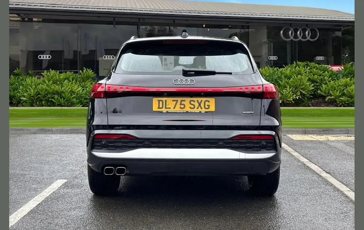 Used Audi Q5 Sport 200 HP (147 kW) 2026 Black SUV