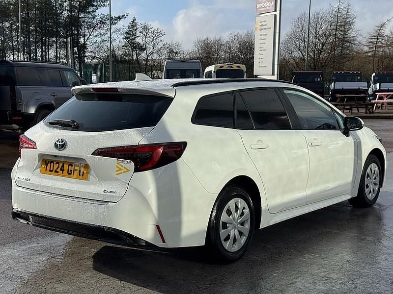 Used Toyota Corolla 140 HP (102 kW) 2024 White