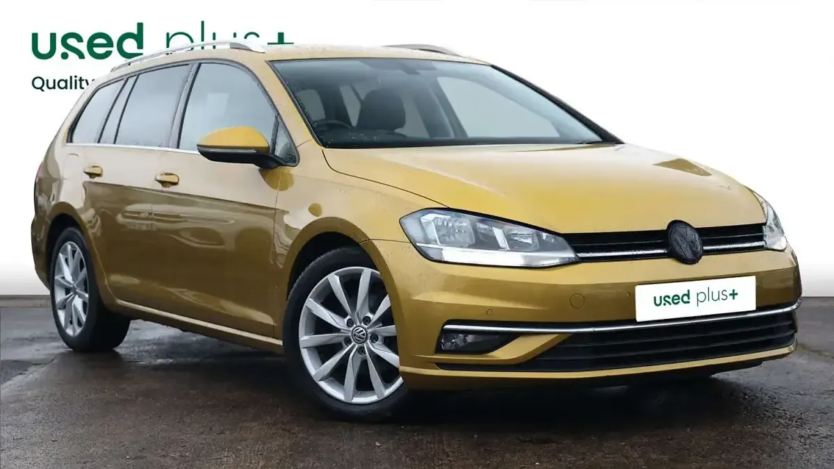Used VW Golf VII GT 115 HP (84 kW) 2018 Yellow Estate