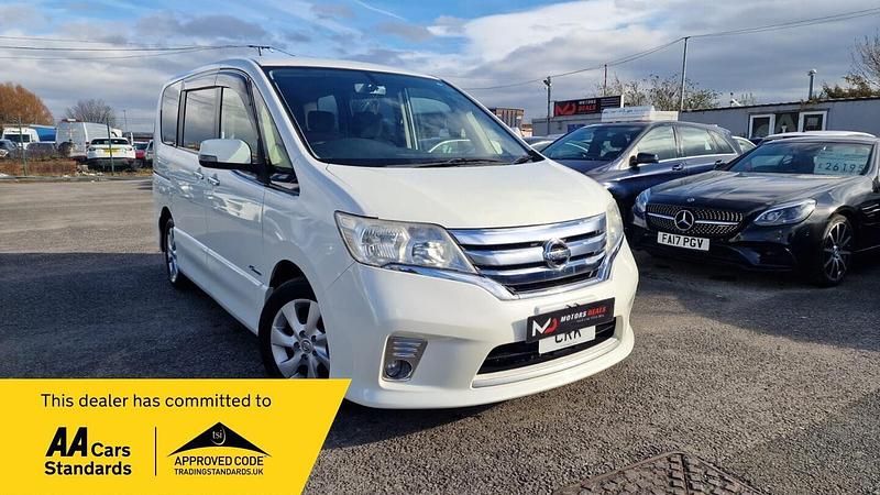 Begagnad Nissan Serena 2024 Vit