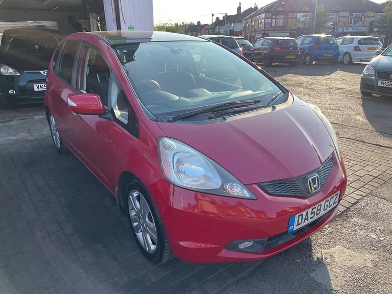 Used Honda Jazz EX 100 HP (73 kW) 2009 Red Hatchback