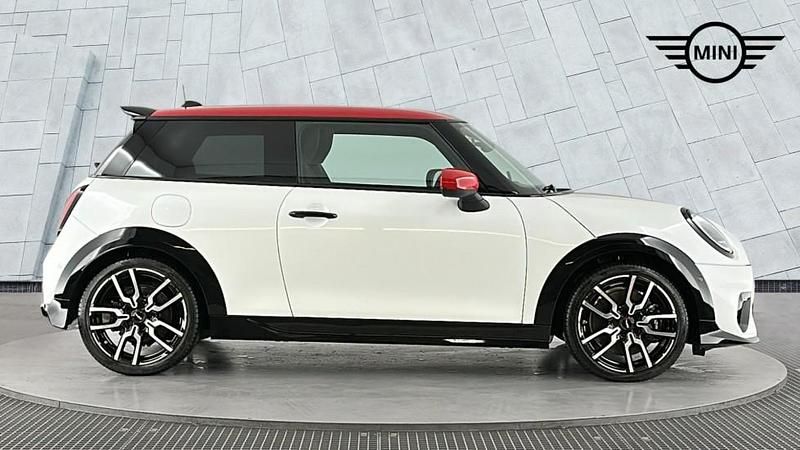 Used Mini Cooper S Hatch 201 HP (147 kW) 2024 White Hatchback