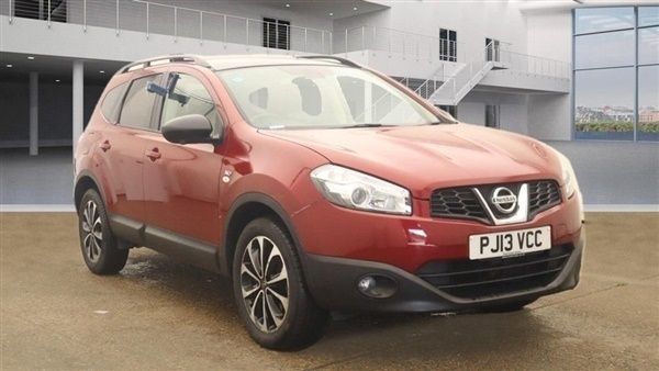 Red Used 2013 Nissan Qashqai 360º SUV | £8,990 (Expensive) - Image 1/1