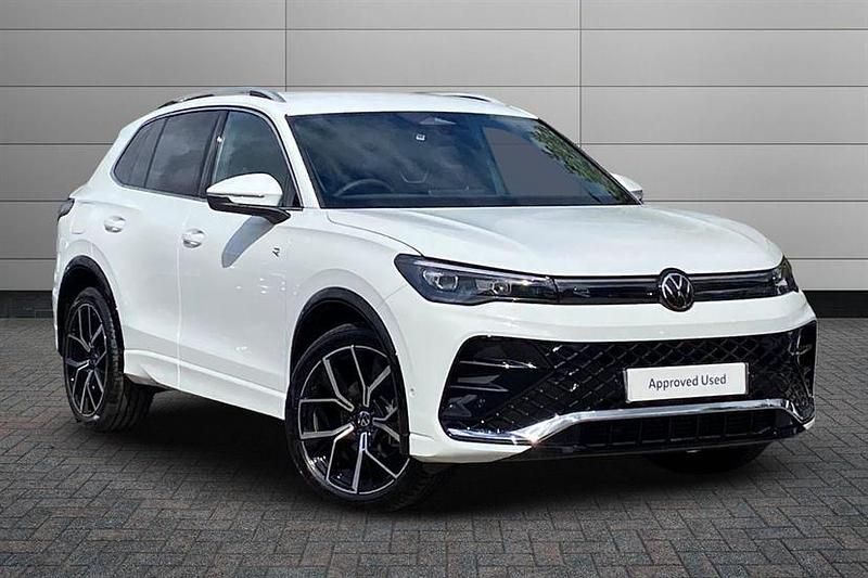 White New 2025 VW Tiguan R-line SUV | £37,595 (Super price) - Image 1/4