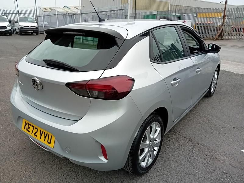 Begagnad Vauxhall Corsa Design Edition 2023 Grå Halvkombi
