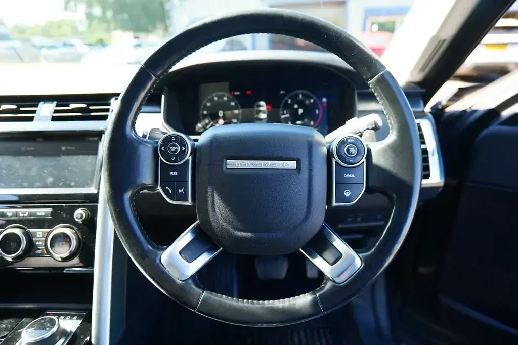 Used Land Rover Discovery HSE 2017 Grey SUV