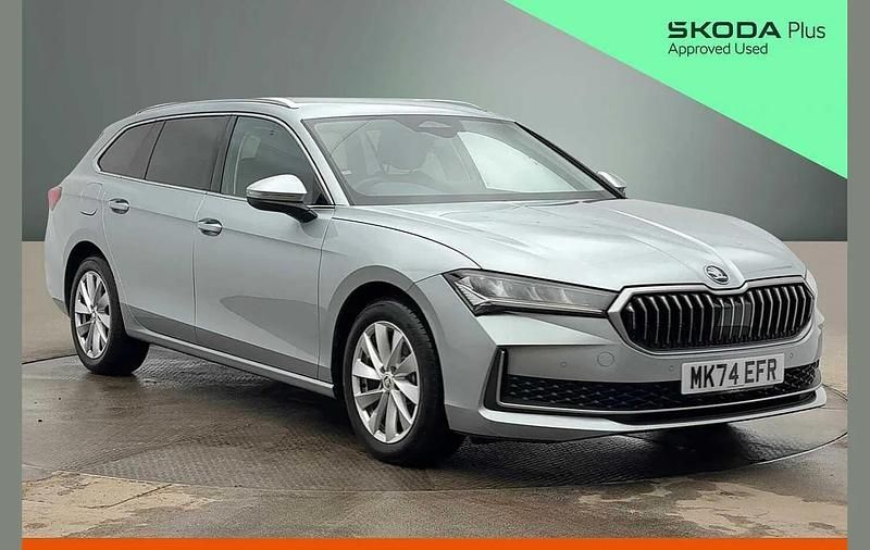 Used Skoda Superb SE Technology 200 HP (147 kW) 2024 Silver Estate