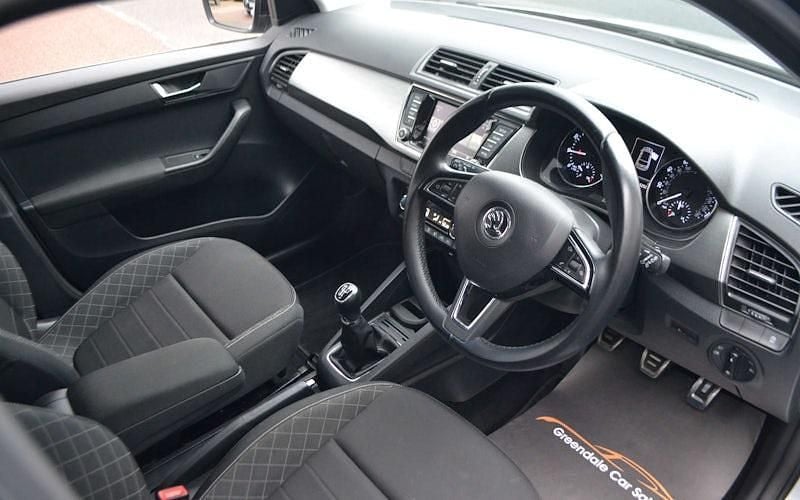 Used Skoda Fabia SE L 90 HP (66 kW) 2017 Hatchback