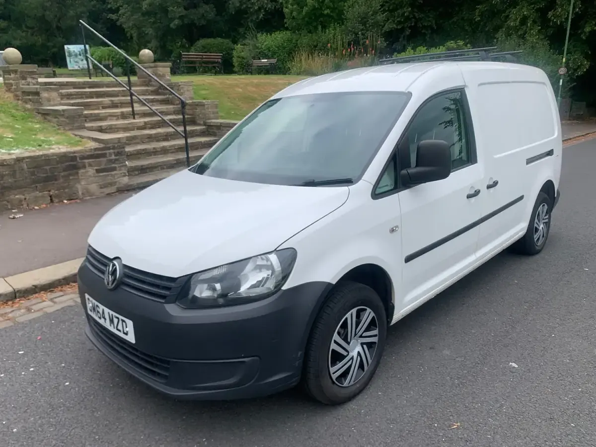 Used VW Caddy Startline 102 HP (75 kW) 2014 White MPV
