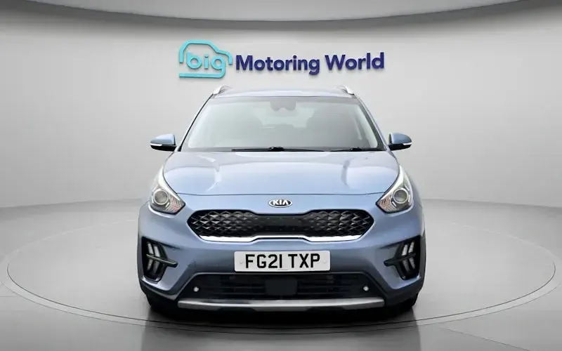 Second-hand Kia Niro 141 CP (103 kW) 2021 Albastru SUV