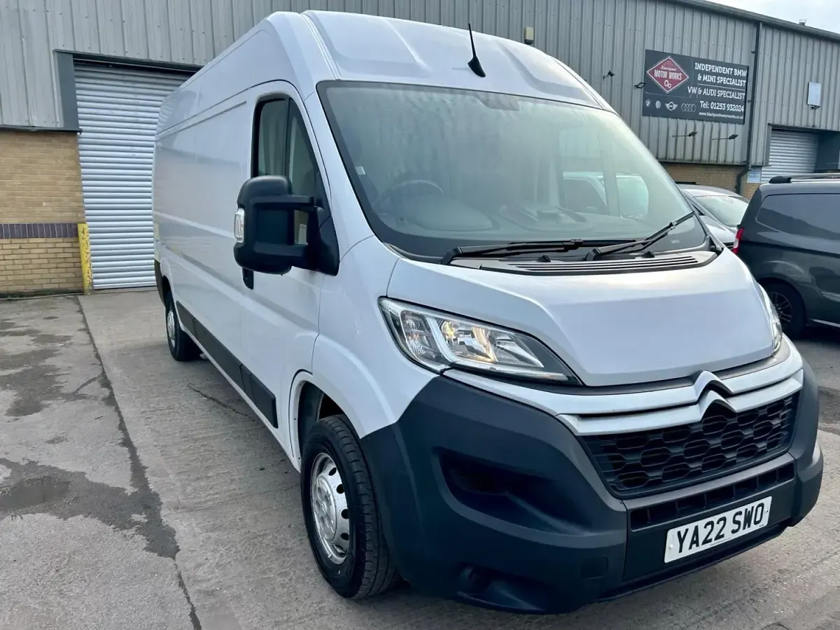 Begagnad Citroën Relay 140 HK (102 kW) 2022 Vit Van