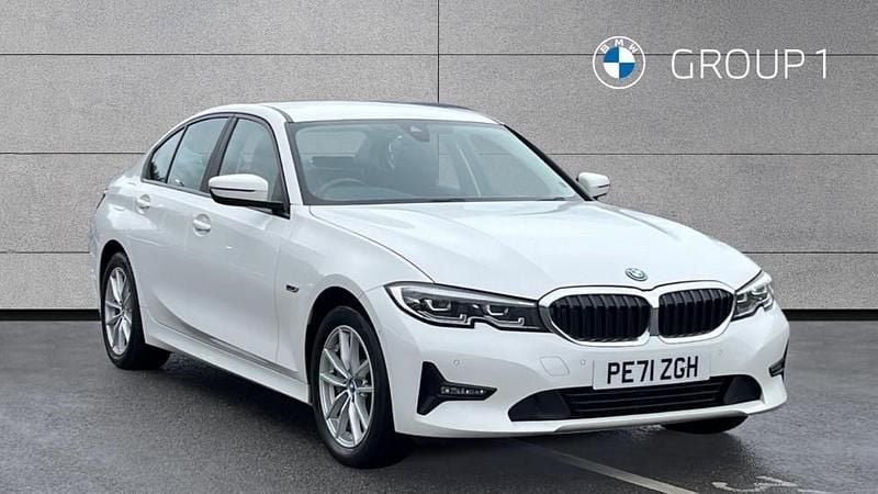 White Used 2021 BMW 330e Sport Line | £17,875 (Super price) - Image 1/4