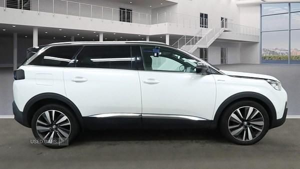 Used Peugeot 5008 Premium 2019 White Hatchback