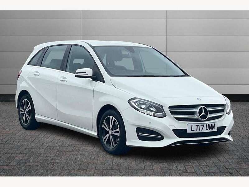 Cirrus white Used 2017 Mercedes B180 Executive MPV | £11,425 (Fair price) - Image 1/4