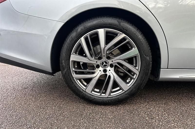 Used Mercedes E200 Premium 204 HP (150 kW) 2025 Silver Sedan