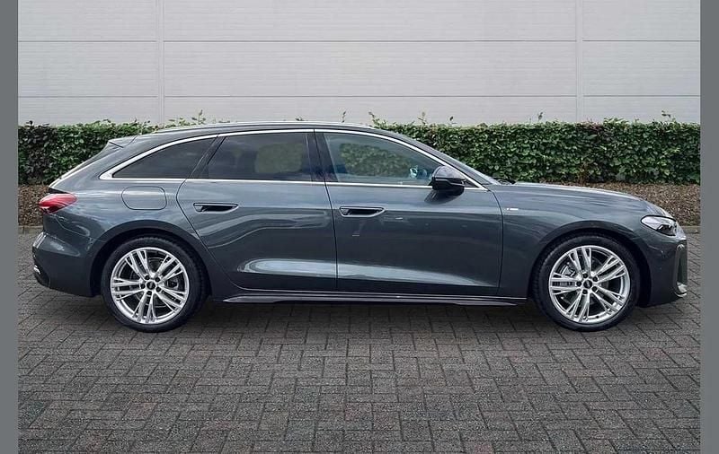 Second-hand Audi A5 S-Line 147 CP (108 kW) 2026 Gri Break