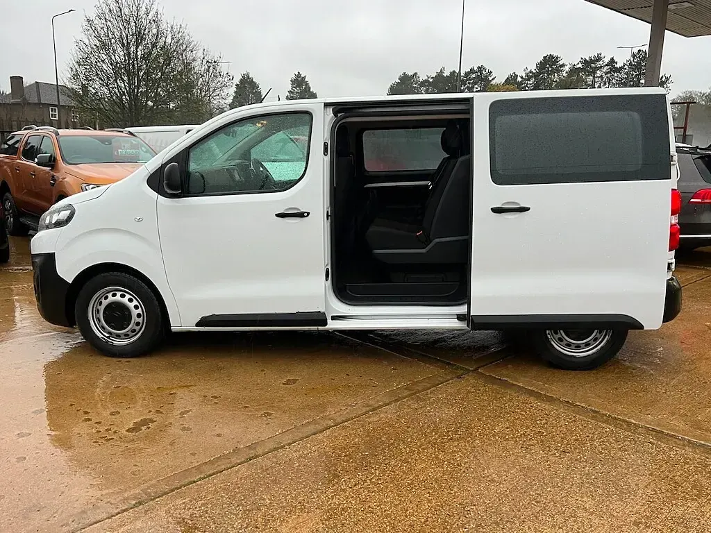 Used Citroën Dispatch 2022 White MPV
