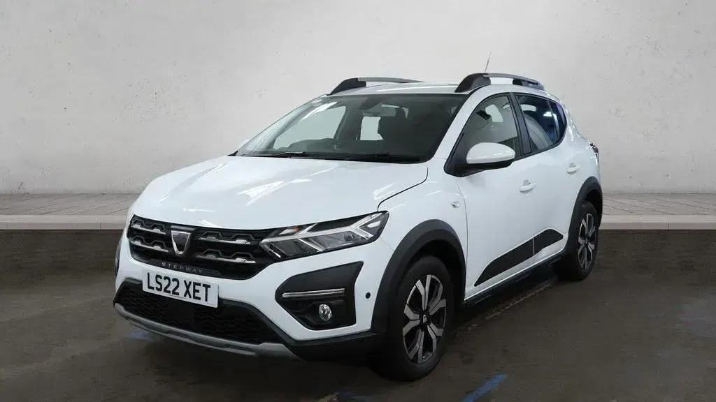 Used Dacia Sandero Prestige 90 HP (66 kW) 2022 White Hatchback