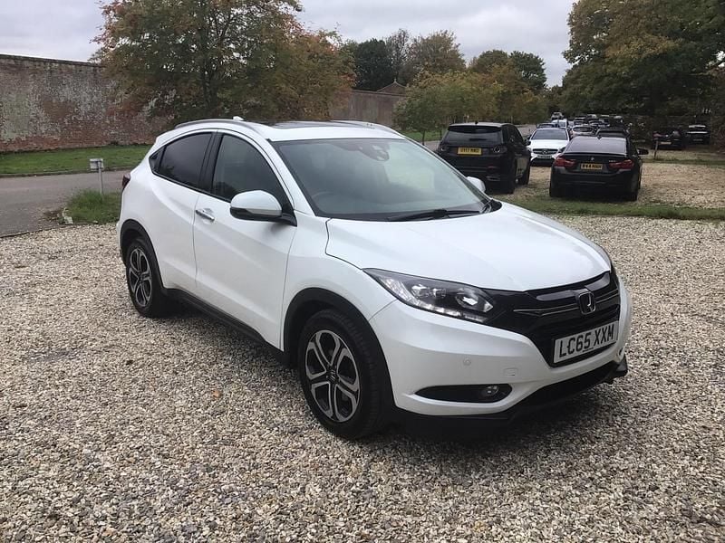 White Used 2015 Honda HR-V EX SUV | £8,995 (Fair price) - Image 1/4
