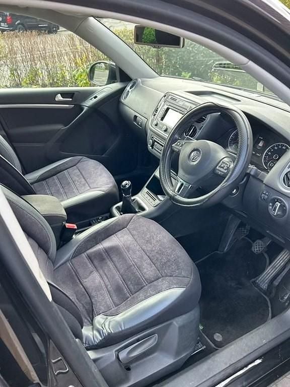 Used VW Tiguan Match 140 HP (102 kW) 2015 Black SUV