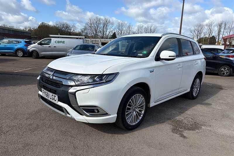 Used Mitsubishi Outlander P-HEV 2018 White Estate