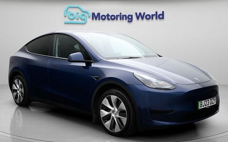 Usado Tesla Model Y RWD 219 kW (299 HP) 2023 SUV