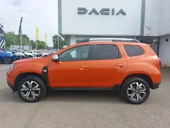 Used Dacia Duster Prestige 130 HP (95 kW) 2023 Orange SUV