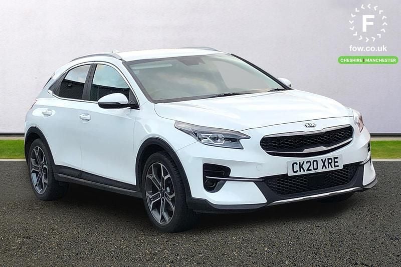 White Used 2020 Kia XCeed SUV | £11,399 (Fair price) - Image 1/3
