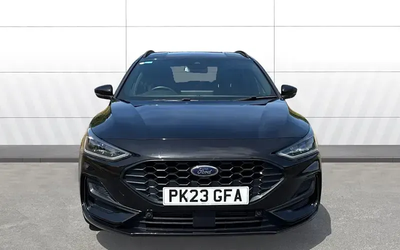 Used Ford Focus ST-Line 125 HP (91 kW) 2023 Black Estate