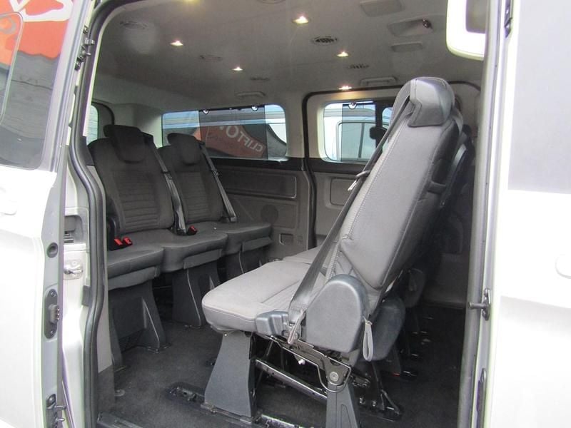 Used Ford Tourneo Custom Titanium 130 HP (95 kW) 2022 Silver Van