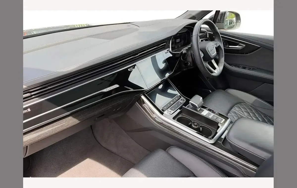 Used Audi Q7 Comfort 340 HP (250 kW) 2022 Grey SUV