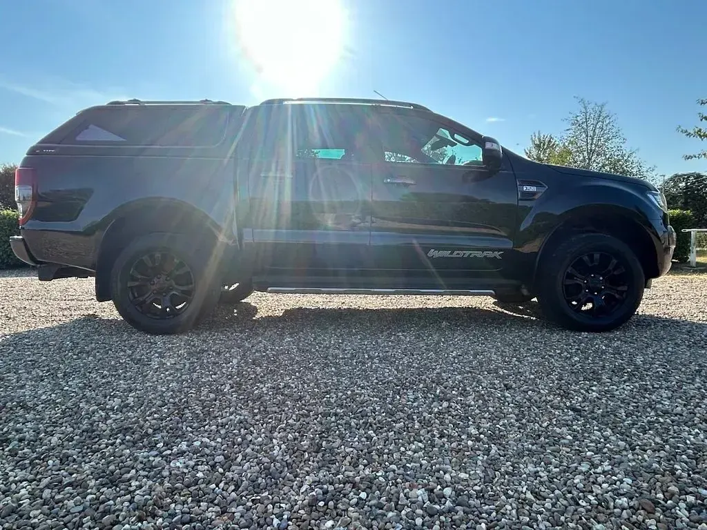 Used Ford Ranger Wildtrack 200 HP (147 kW) 2019 Black Pickup