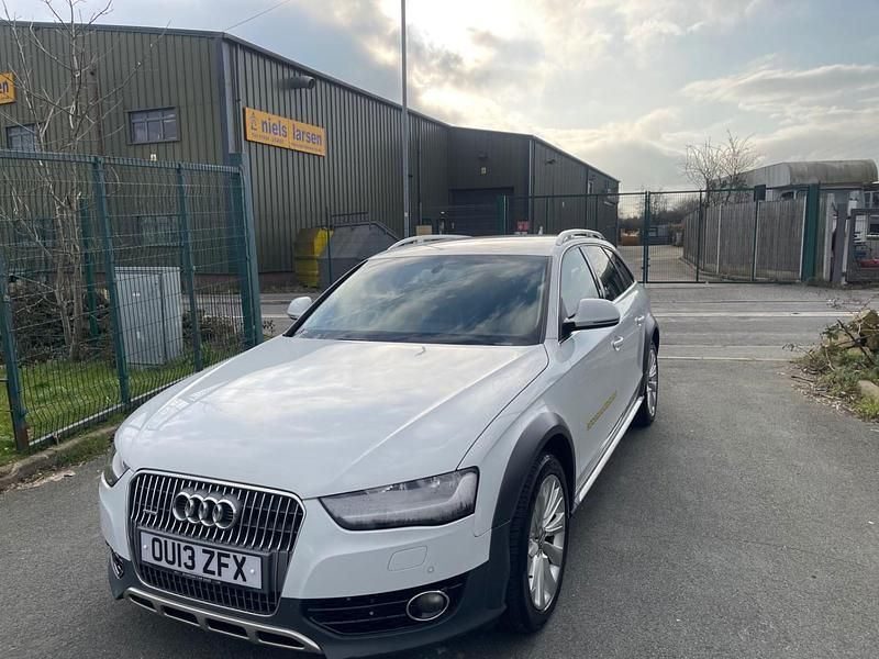 Used Audi A4 Allroad 245 HP (180 kW) 2013 White Estate
