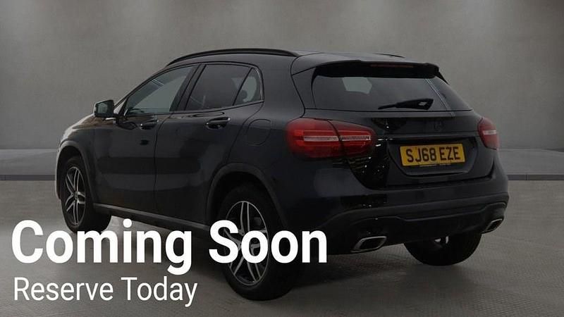 Used Mercedes GLA180 Urban 122 HP (89 kW) 2018 Black SUV