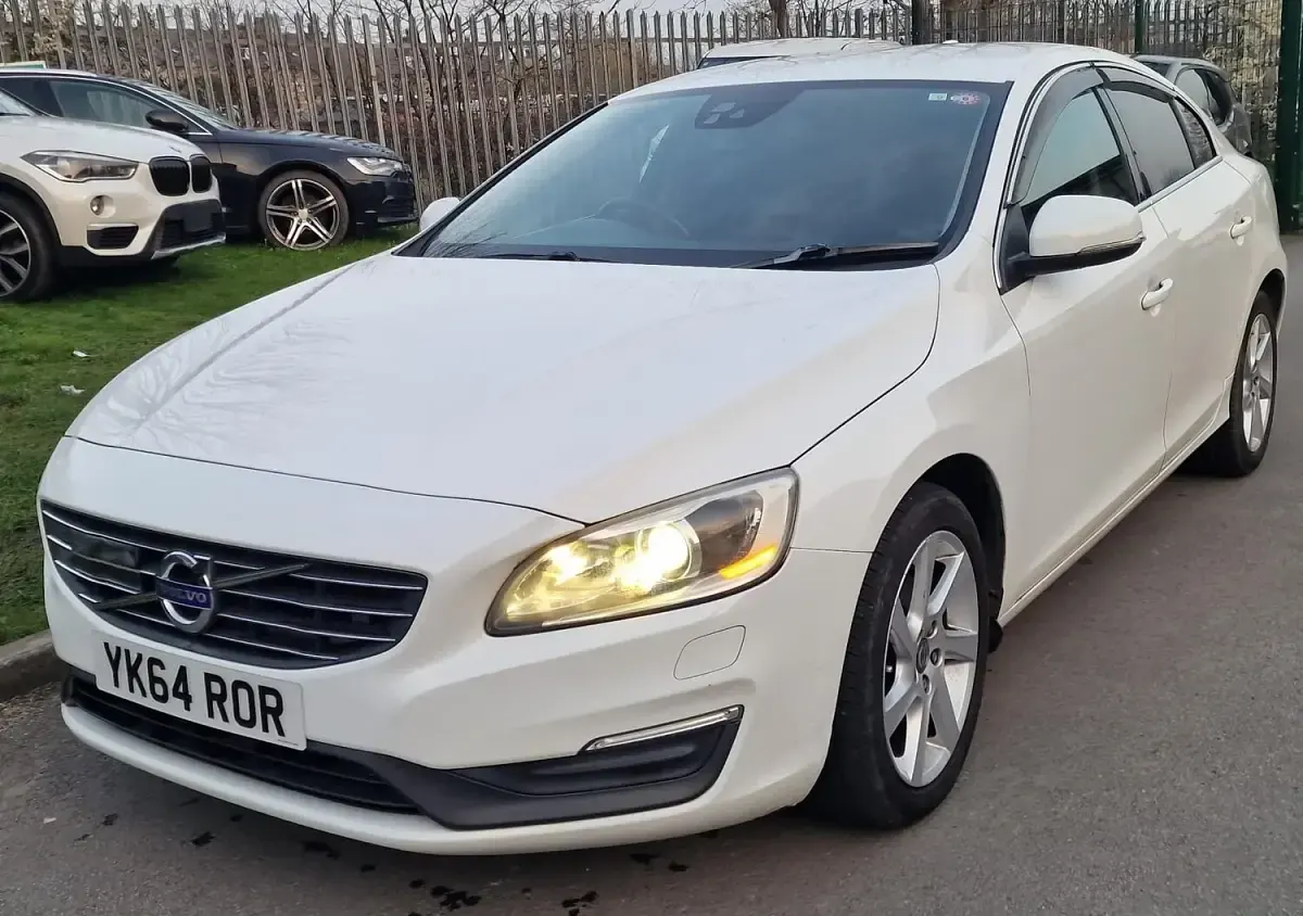 Used Volvo S60 Business Edition 2014 White Sedan
