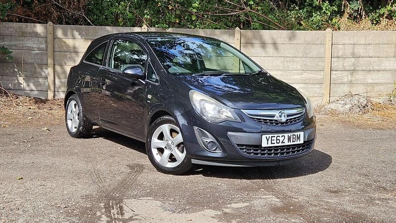 Black Used 2013 Vauxhall Corsa Hatchback | £2,500 (Good price) - Image 1/4