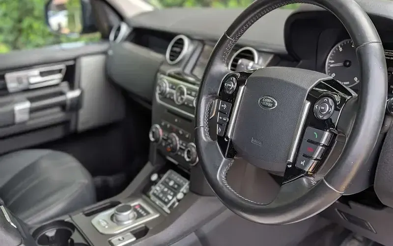 Used Land Rover Discovery Graphite 256 HP (188 kW) 2016 Grey SUV