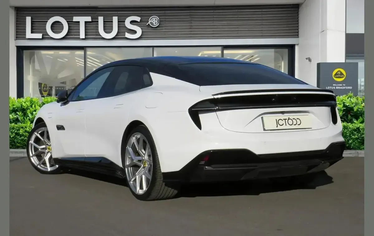 New Lotus Emeya 675 kW (918 HP) 2025 White Hatchback