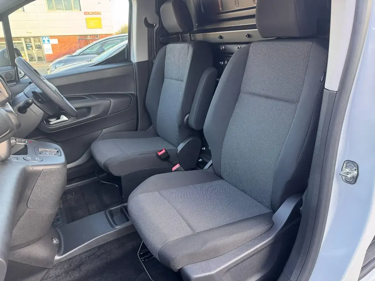 New Citroën Berlingo 98 kW (134 HP) 2025 White MPV